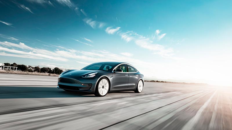 Tesla Model 3 попал в Топ-10 автомобилей 2020 года